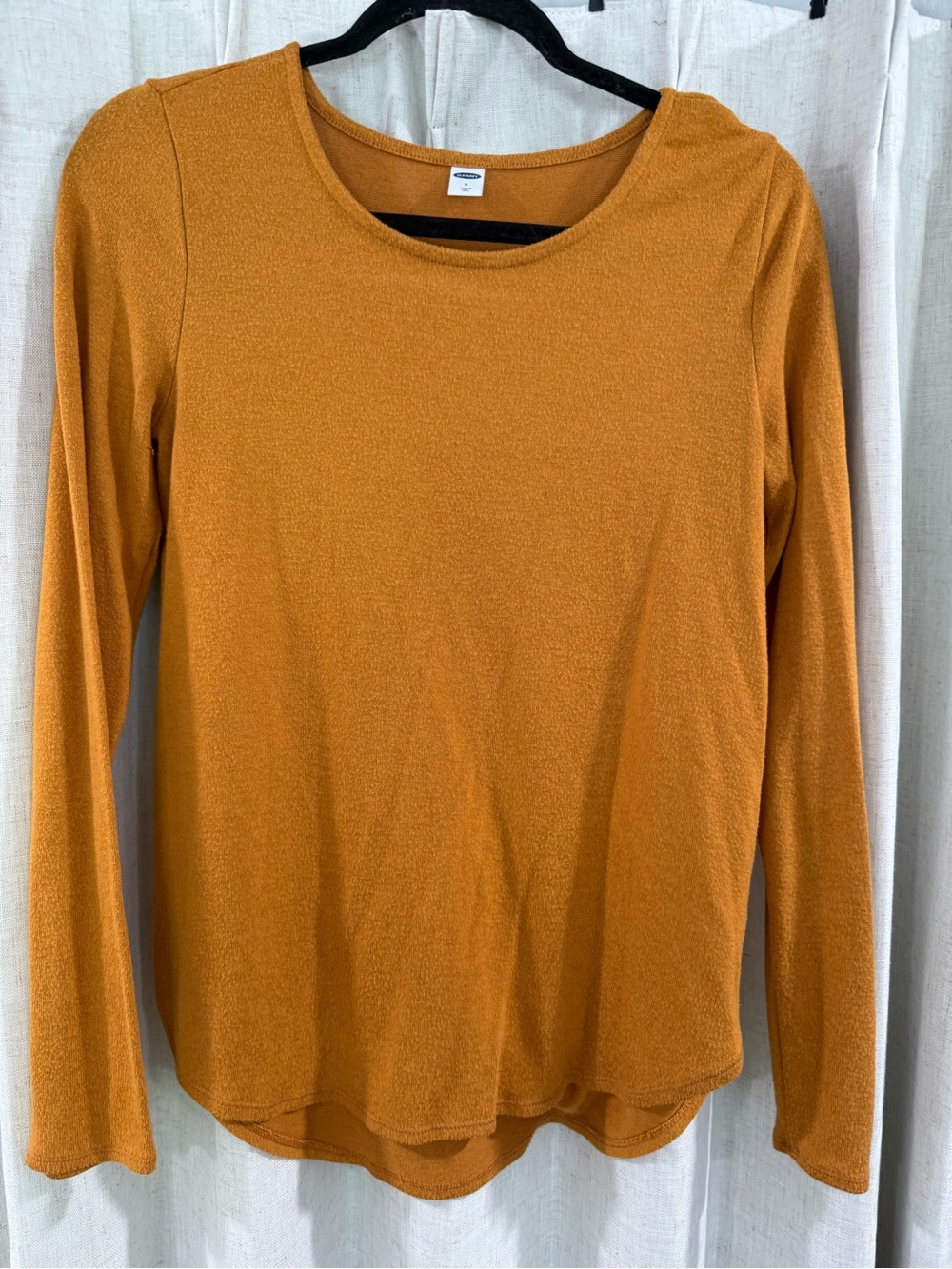 Old Navy Mustard Long-Sleeve Crewneck Top